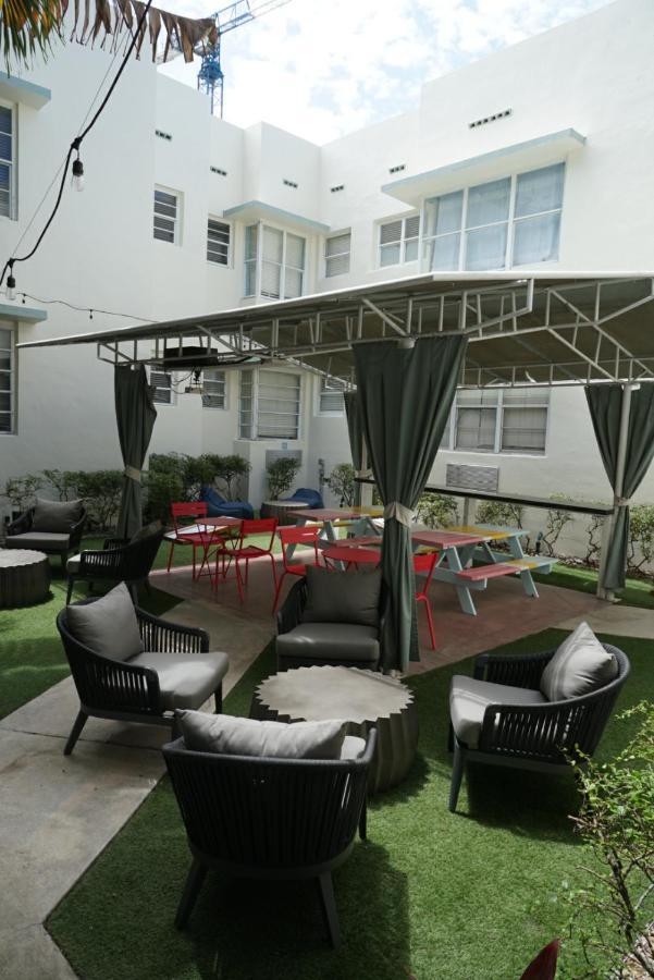 Beds N' Drinks Hostel Miami Beach Exterior photo